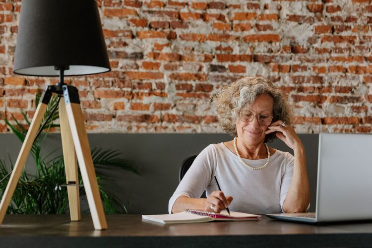 Canva Woman On Phone Small